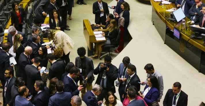 Como a Fragmentação Partidária Afeta a Governança