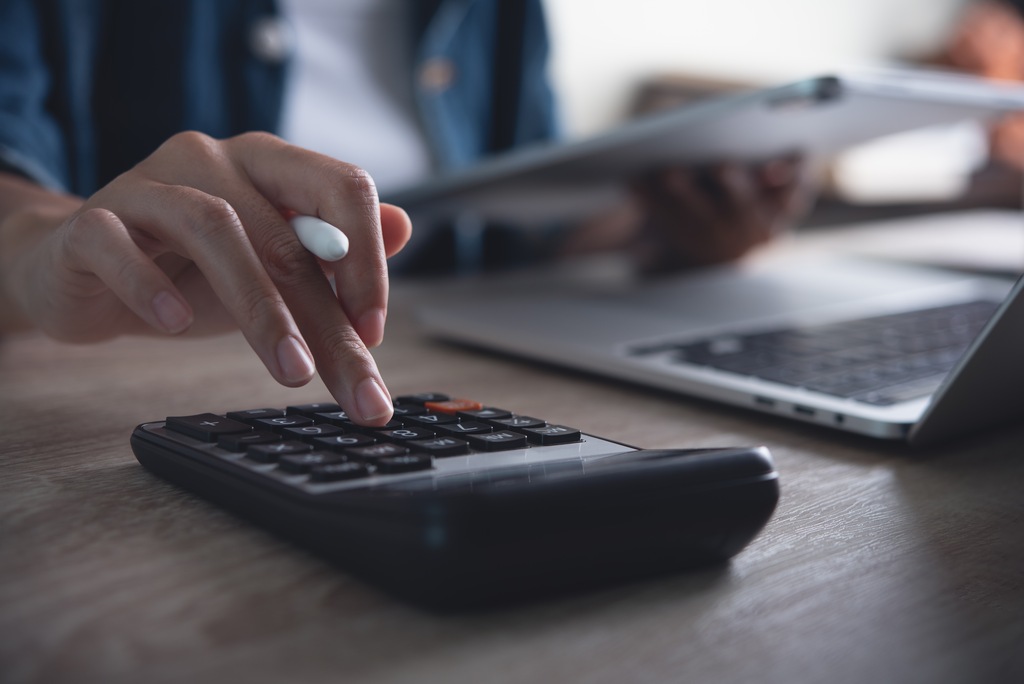 1. O que é Portabilidade de Crédito e Como Funciona? 2. Guia Completo: Passos para Solicitar a Portabilidade de Crédito. 3. Portabilidade de Crédito Consignado: Vantagens e Cuidados. 4. Financiamento Imobiliário: Vale a Pena Fazer Portabilidade? 5. Open Finance e Portabilidade: A Nova Era do Crédito.