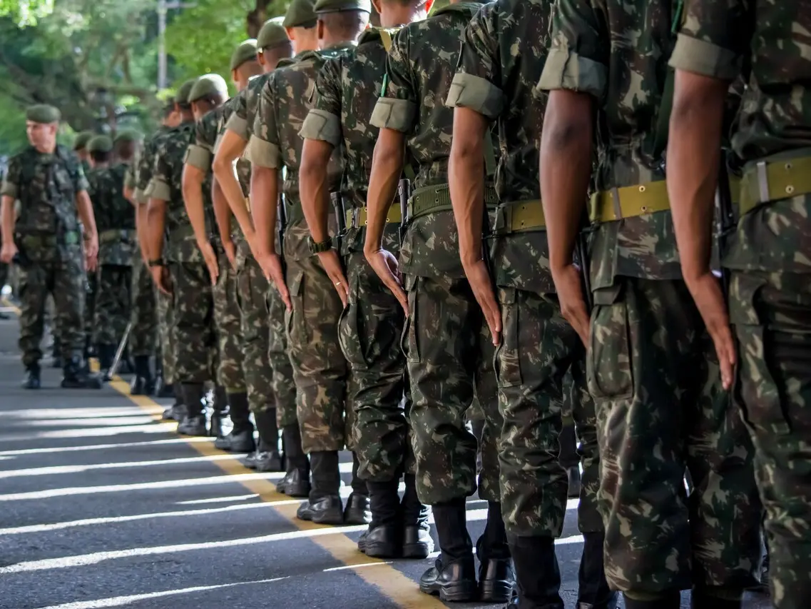 Entenda as etapas do processo seletivo militar
