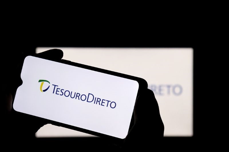 Tesouro RendA+ vs. Previdência Privada: Qual a melhor opção para sua aposentadoria?
