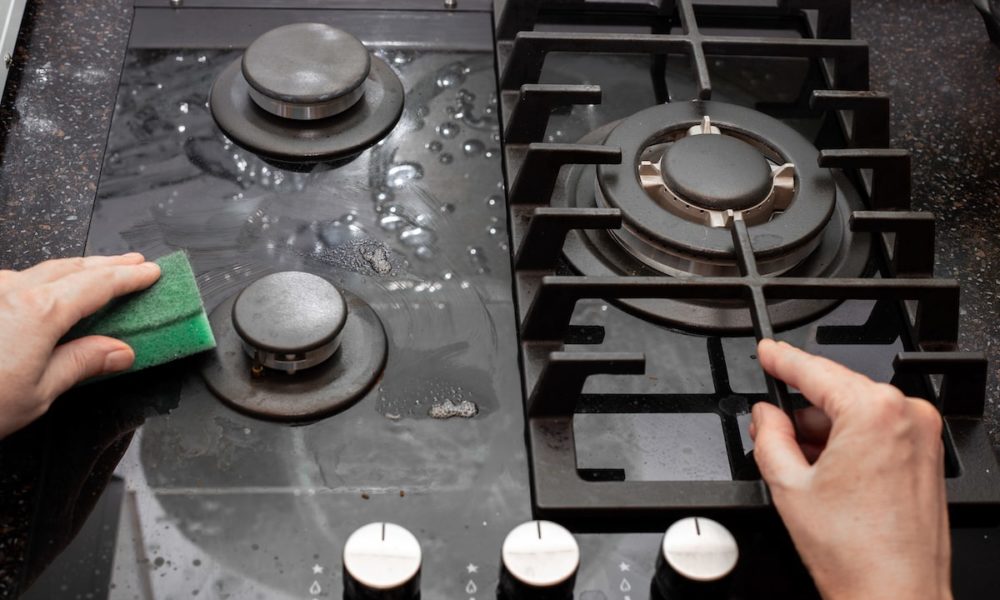 Receitas Caseiras para Deixar seu Fogão de Vidro Brilhando