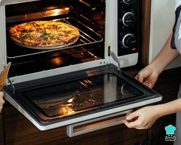 Guia Completo: Limpeza de Fornos com Revestimento Autolimpante