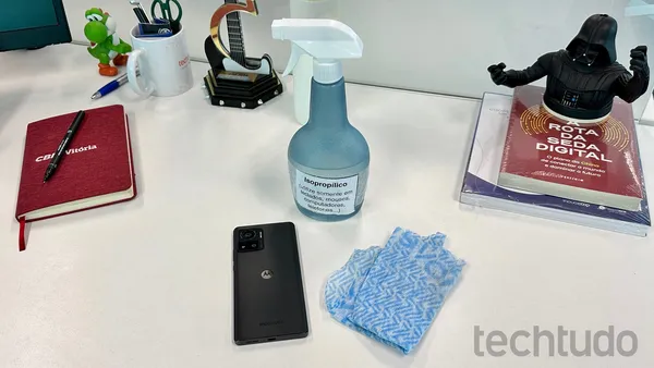 como limpar tela de celular com álcool isopropílico