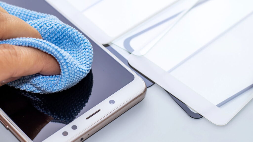 Dicas de Ouro: Mantendo a Tela do Seu Smartphone Impecável