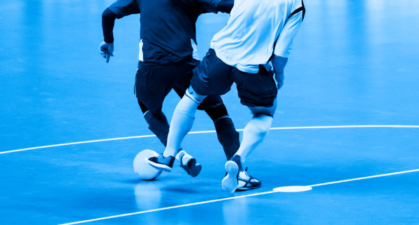 5 ideias de títulos:
1. Domine o Drible no Futsal: Guia Completo para Iniciantes
2. 5 Exercícios Essenciais para Aprimorar seu Drible no Futsal
3. Dribles de Futsal: Técnicas Avançadas para Superar a Defesa
4. Como Usar o Corpo para Driblar no Futsal: Dicas de Mestre
5. Futsal: Desenvolva Velocidade e Agilidade com Estes Dribles