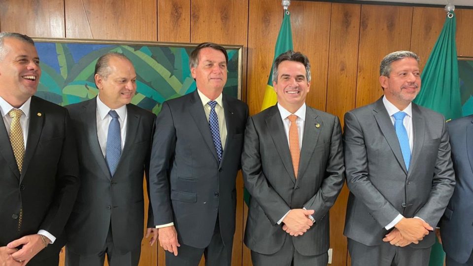 O histórico de alianças do Centrão com diferentes governos