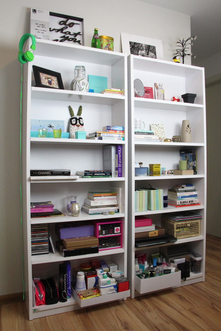 como organizar coleções na estante