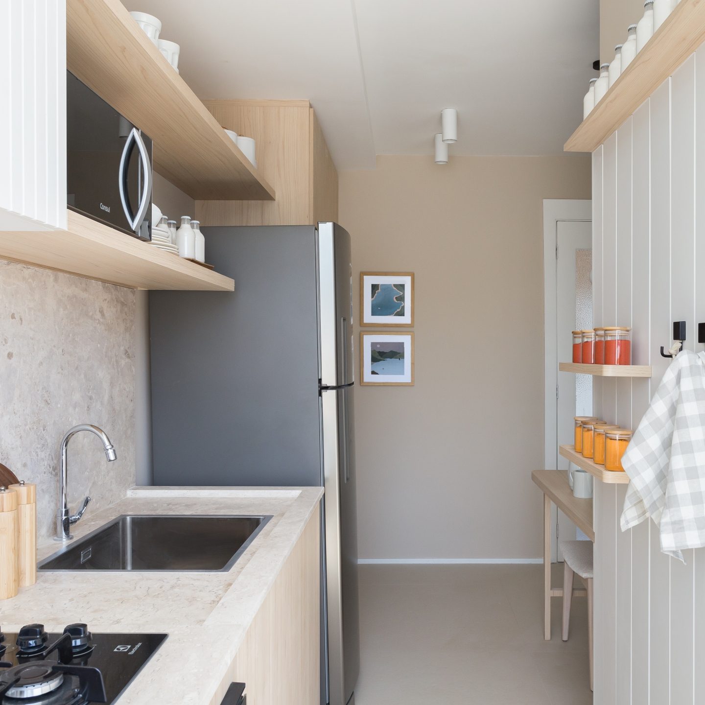 como organizar cozinha pequena e funcional