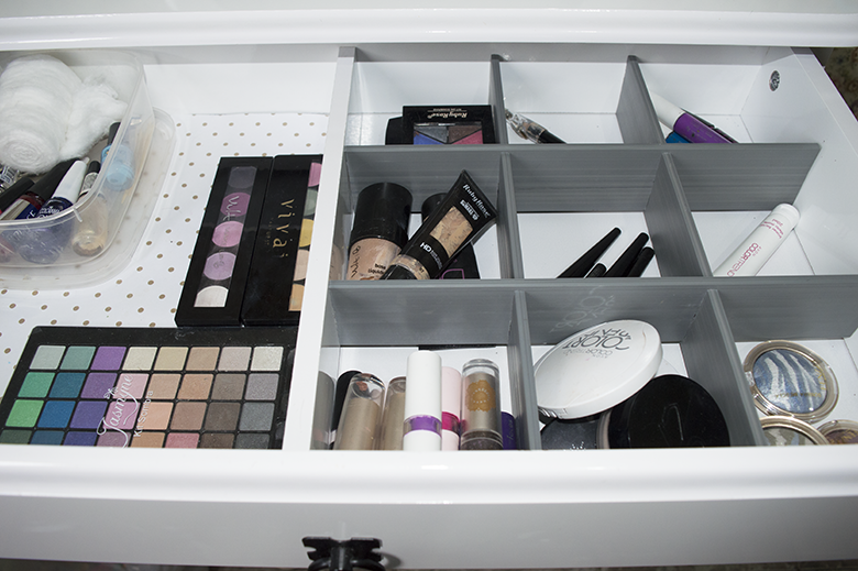 5 Organizadores de Maquiagem Essenciais para Penteadeiras Pequenas