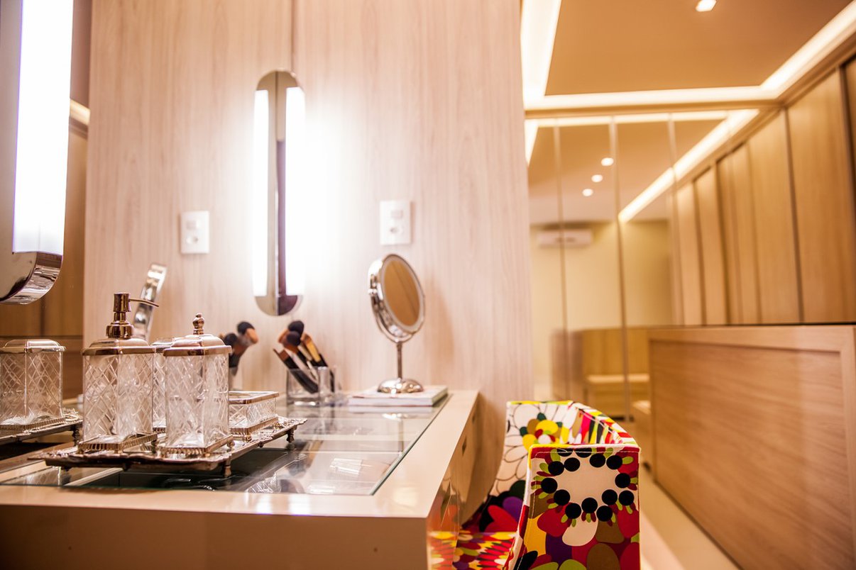 5 Organizadores de Maquiagem Essenciais para Penteadeiras Pequenas