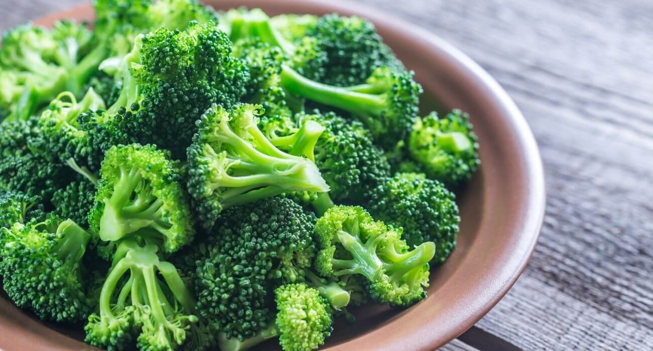 Os Melhores Adubos para Estimular o Crescimento da Cabeça do Brócolis