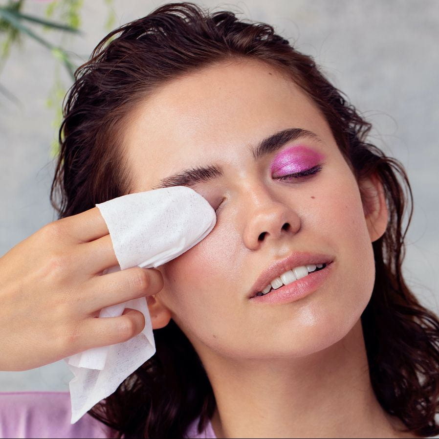 Dicas para Remover Maquiagem dos Olhos Sem Irritação