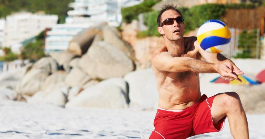 Como melhorar a força no saque por cima