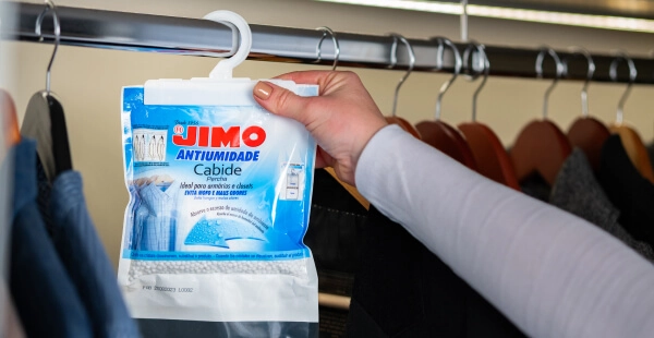 Mofo no Guarda-Roupa: Dicas Essenciais para Prevenir e Combater