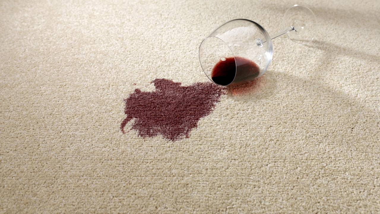 como tirar mancha de graxa do tapete