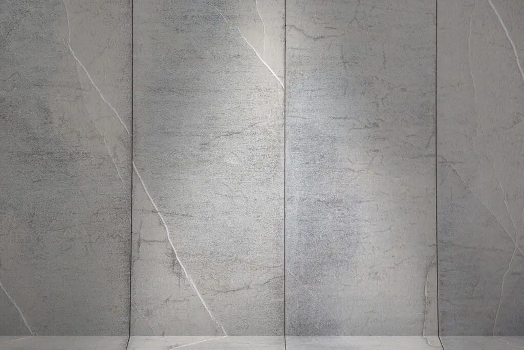 Esponja Mágica: O Segredo para Manchas Difíceis na Parede