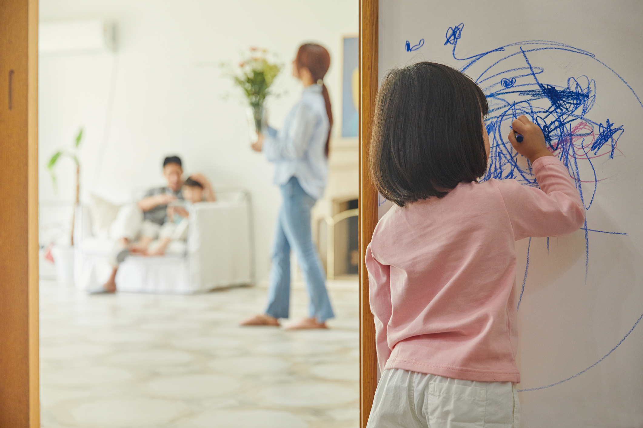 Diferenças entre Tintas Laváveis e Não Laváveis e Seus Cuidados