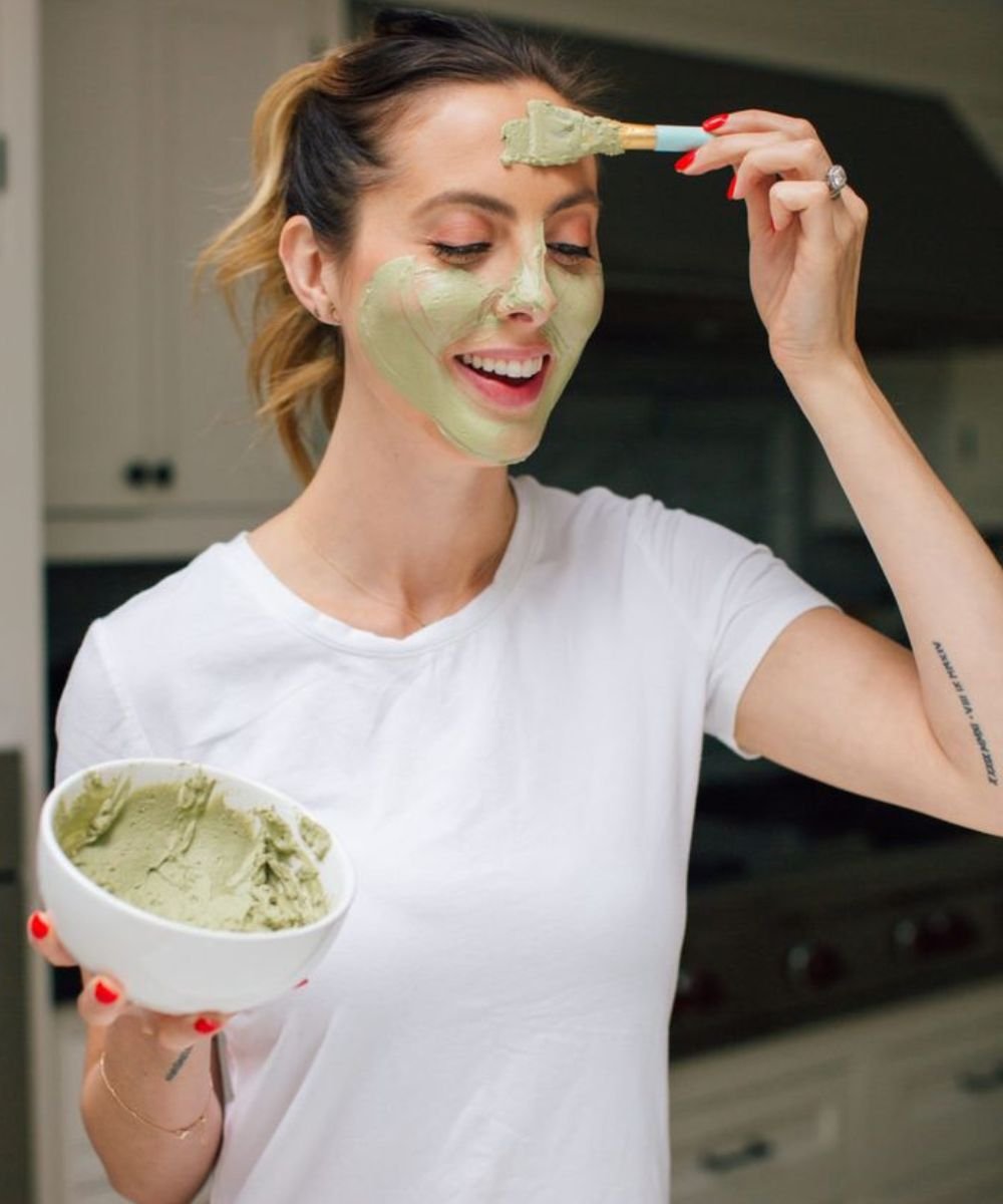 como tratar a pele oleosa com produtos naturais