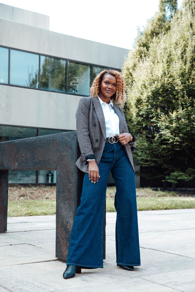 Blazer oversized: Cores e estampas para sair do básico