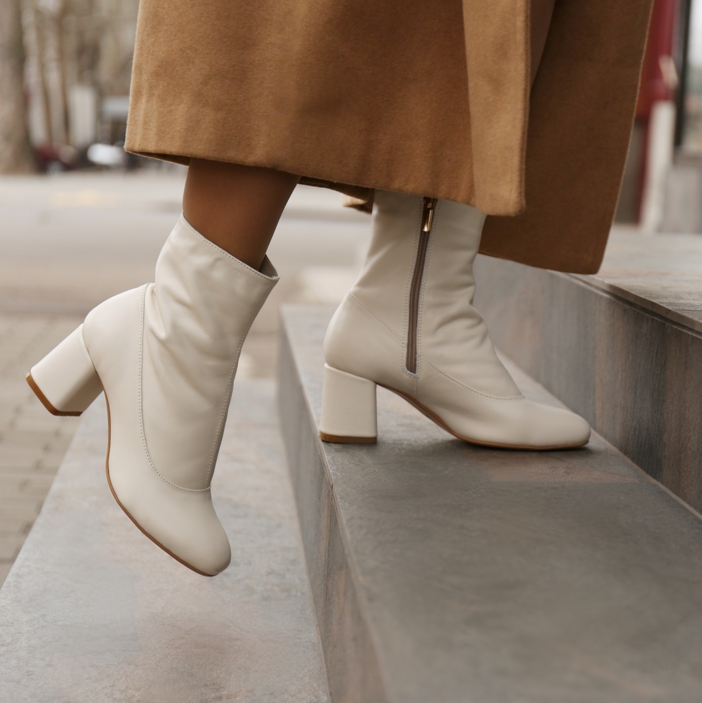 Como combinar bota branca com calça jeans: Guia completo