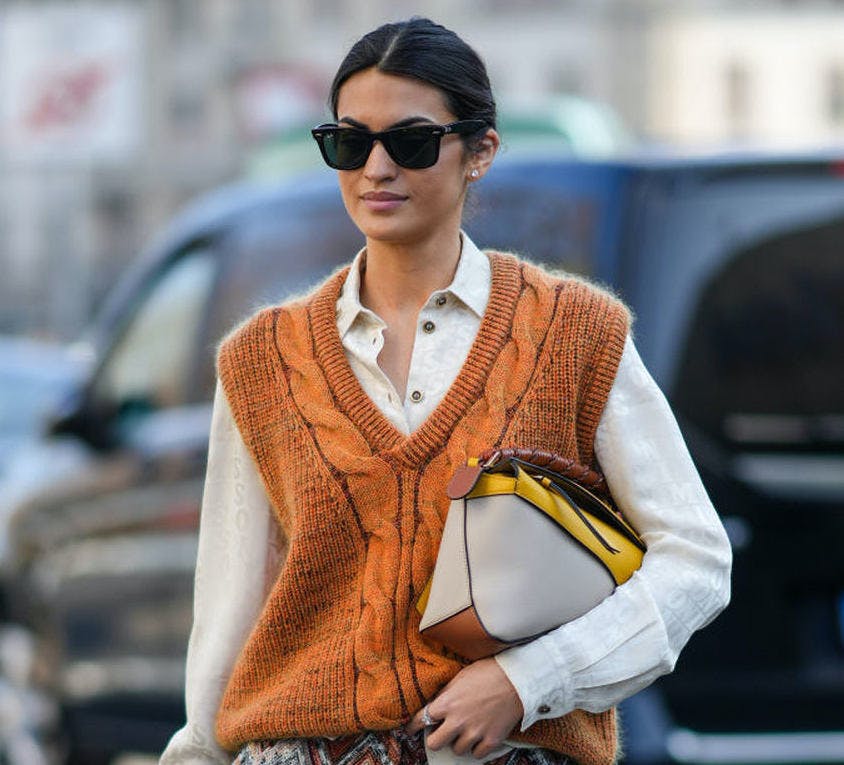 5 maneiras de usar colete de tricô no verão