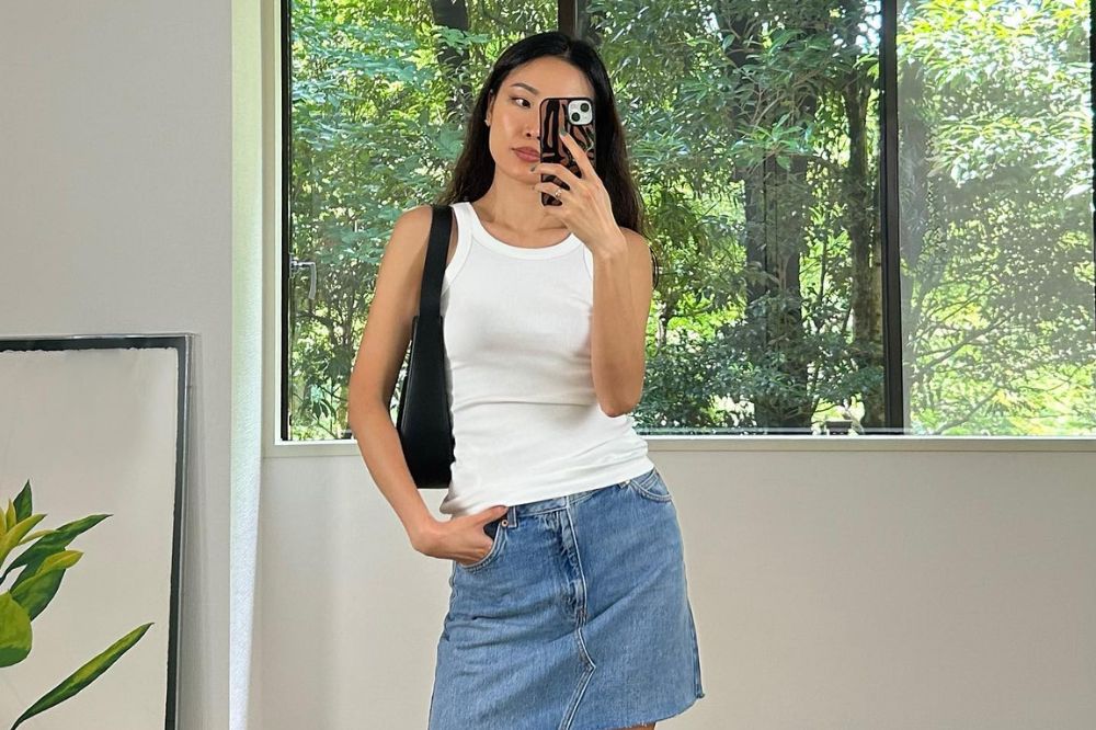 10 acessórios essenciais para elevar seu look com regata branca