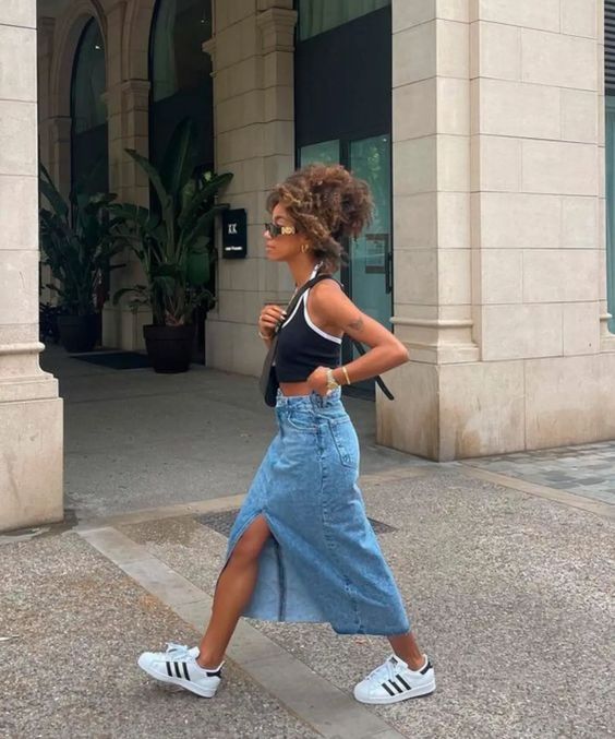 5 tipos de tênis que combinam com saia longa