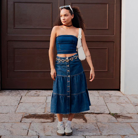 5 tipos de tênis que combinam com saia longa