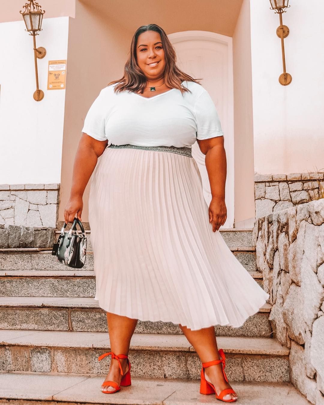 Como escolher o tênis ideal para cada tipo de saia