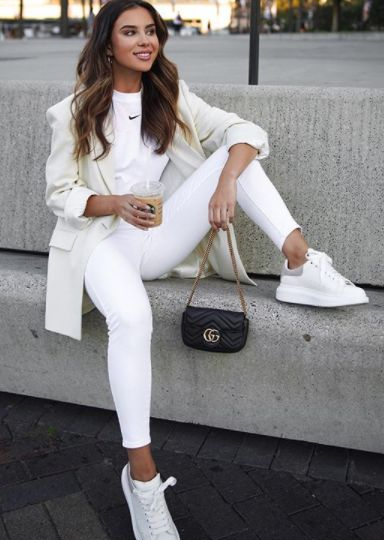 5 Maneiras de Usar Tênis Branco com Alfaiataria