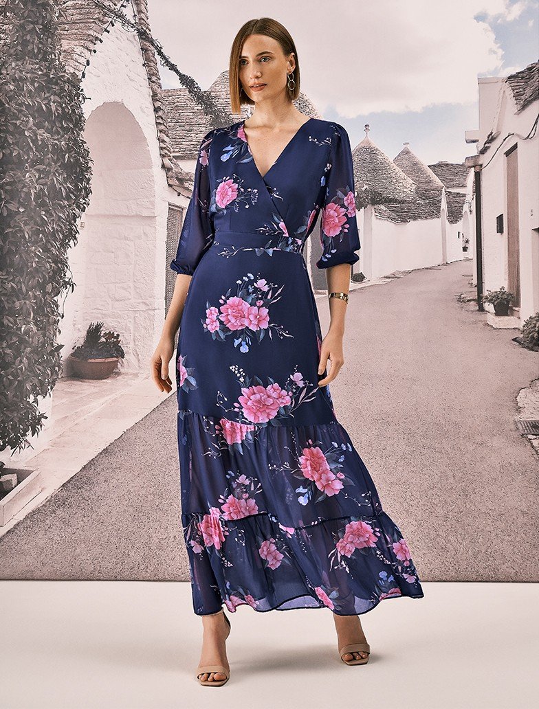 Como usar cinto com vestido longo para valorizar a silhueta