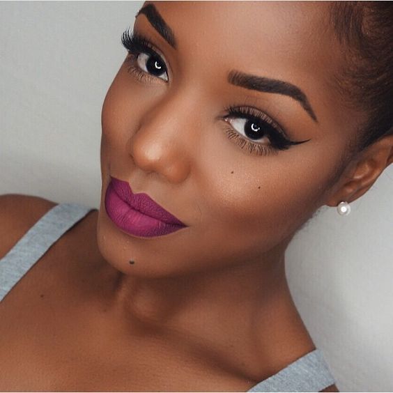 5 ideias de títulos:
1. Guia Completo: Como Escolher o Batom Rosa Perfeito para o Seu Tom de Pele
2. Desvendando os Segredos: Batom Rosa Ideal para Peles Claras