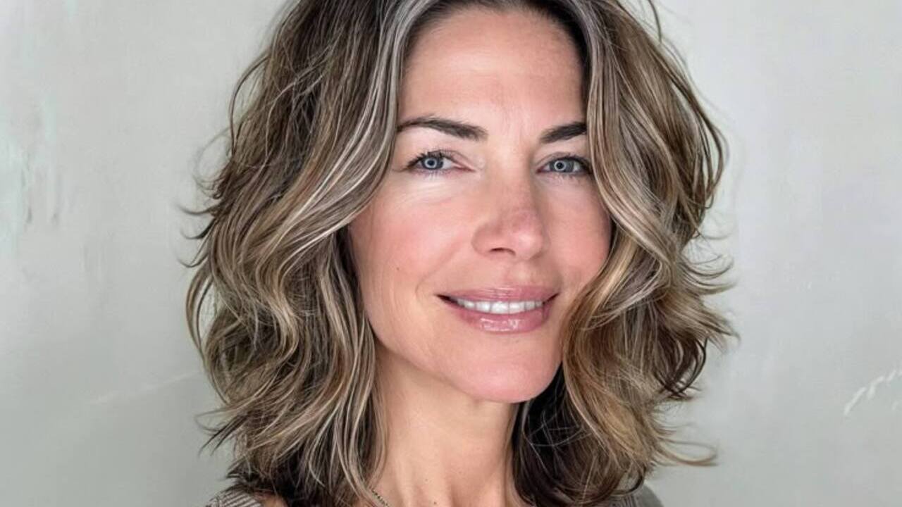 cortes de cabelo curto que rejuvenescem