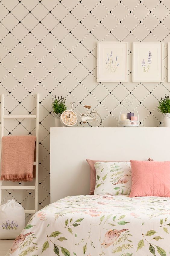 dicas para decorar quarto com papel de parede floral