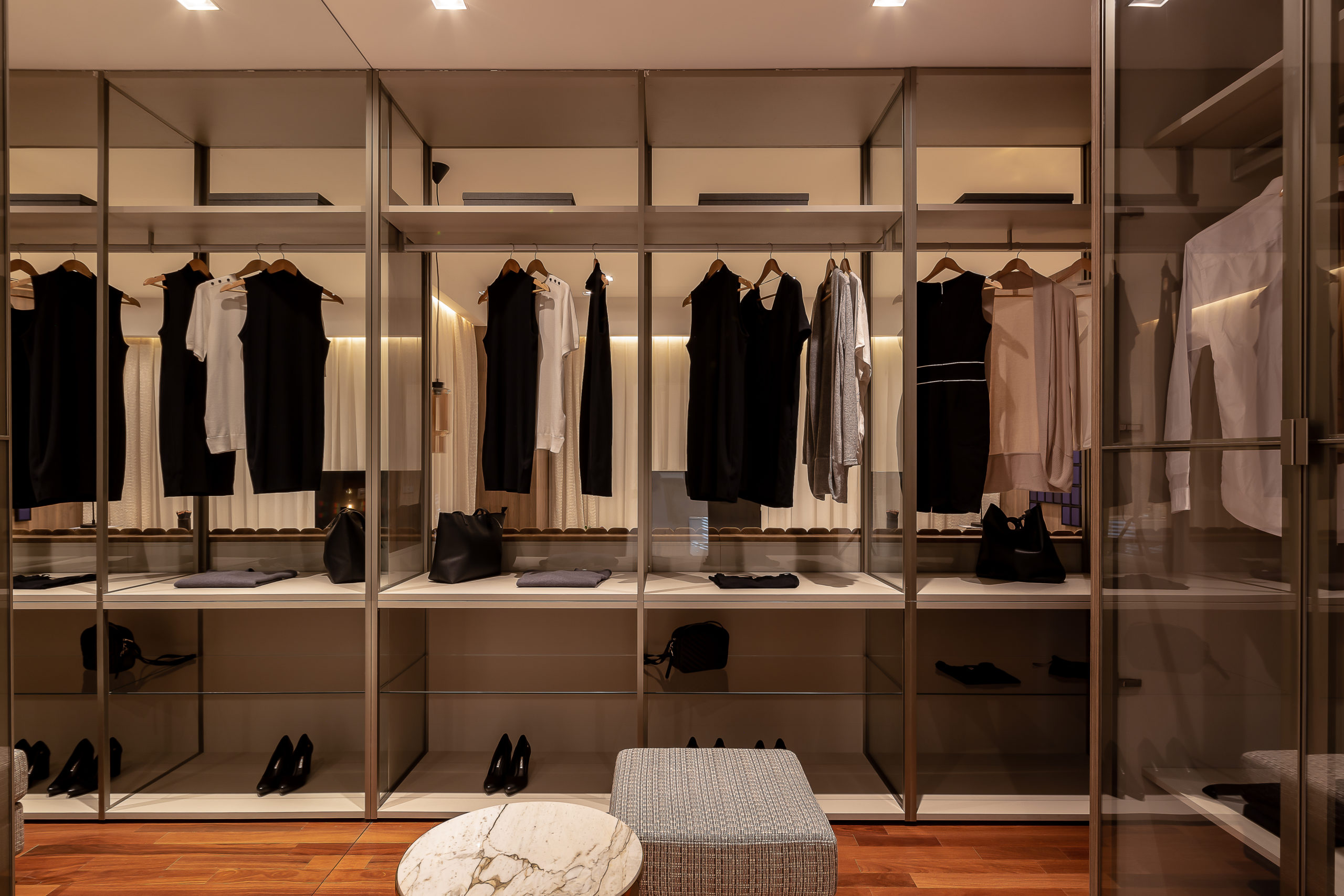 dicas para decorar quarto de casal com closet