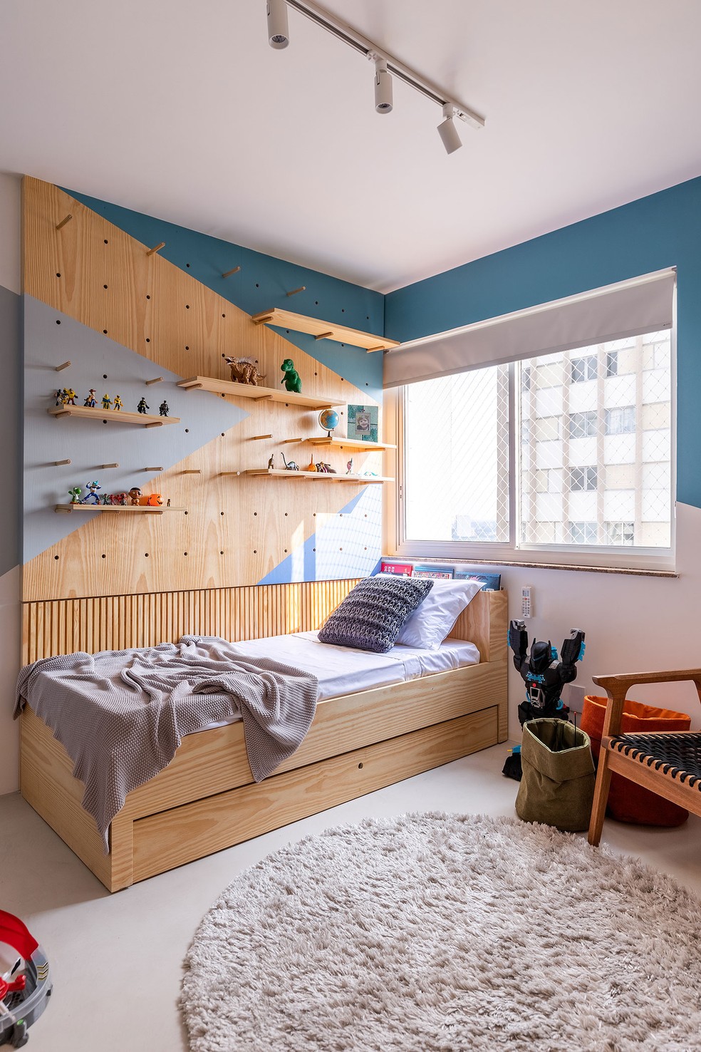 Estilo Industrial vs. Minimalista: Qual o Melhor para Seu Quarto Masculino?