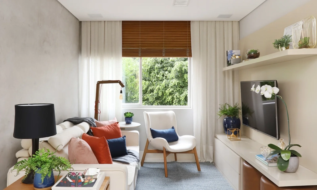 Como Instalar Cortinas Brancas para Ampliar o Espaço