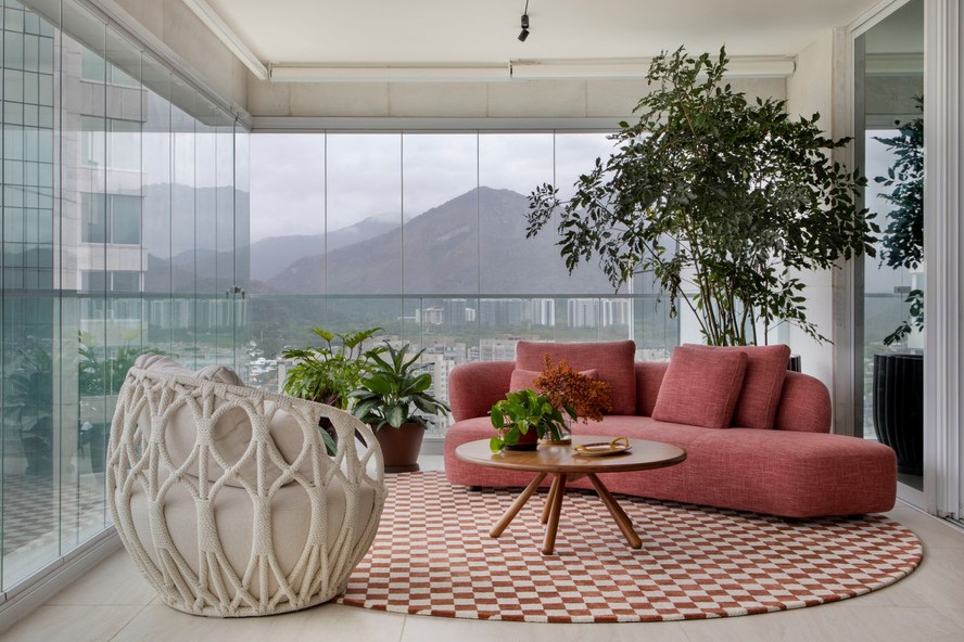 Manutenção da cortina de vidro: dicas essenciais para manter a transparência e durabilidade