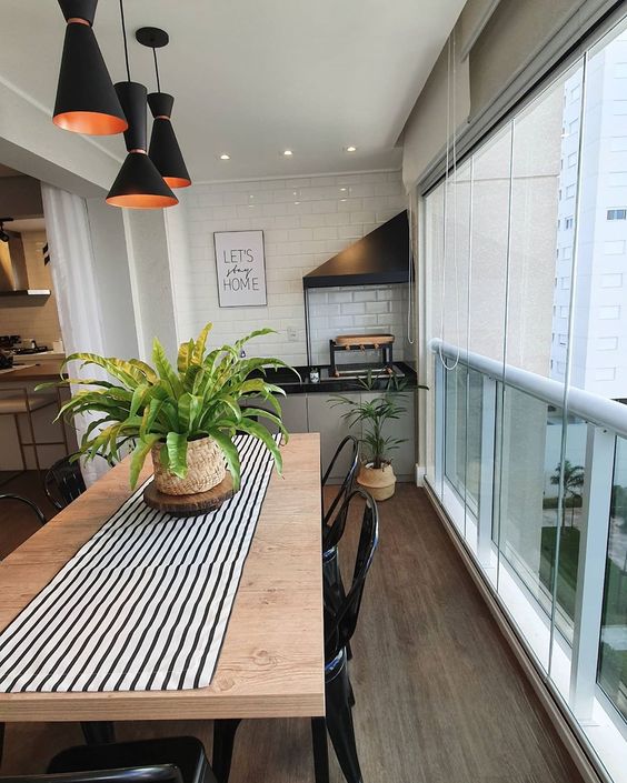 Guia completo de cortinas para varanda de vidro: modelos e funcionalidade