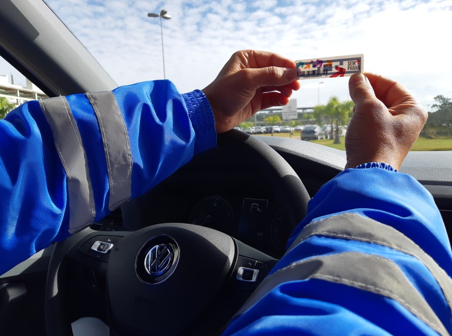 5 ideias de títulos:
1. Guia Completo: Como Escolher a Melhor Tag de Pedágio para Economizar
2. Desvendando os Descontos: DUF e DBT para Reduzir seus Custos em Pedágios
3. Tag de Pedágio Gratuita: As Melhores Opções Sem Mensalidade em 2024
4. Free Flow e Tags: A Revolução no Pagamento de Pedágios e Como Aproveitar
5. Dicas Essenciais para Economizar Combustível e Evitar Filas com sua Tag de Pedágio