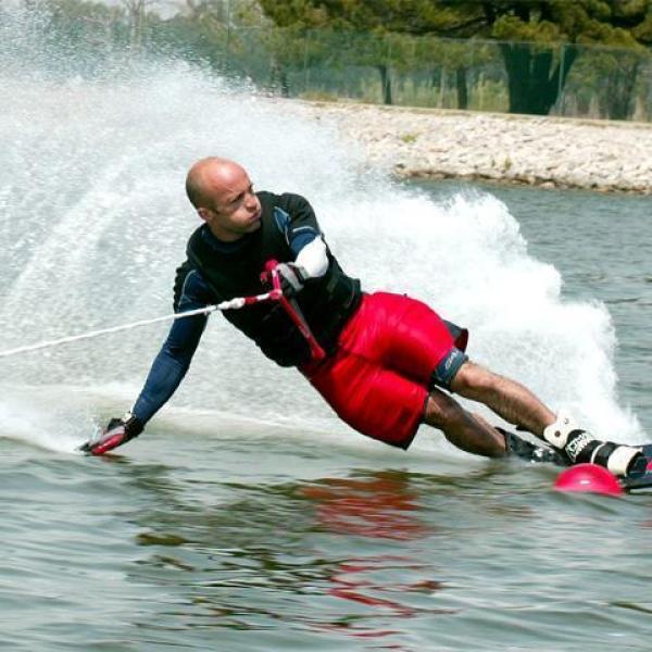 Os 5 erros mais comuns ao aprender esqui aquático