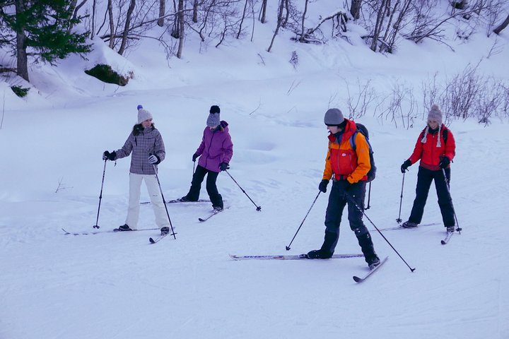 A Importância da Hidratação e Proteção Solar em Esportes de Inverno