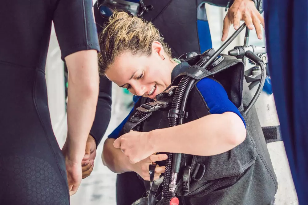 Os melhores destinos de mergulho para iniciantes no Brasil