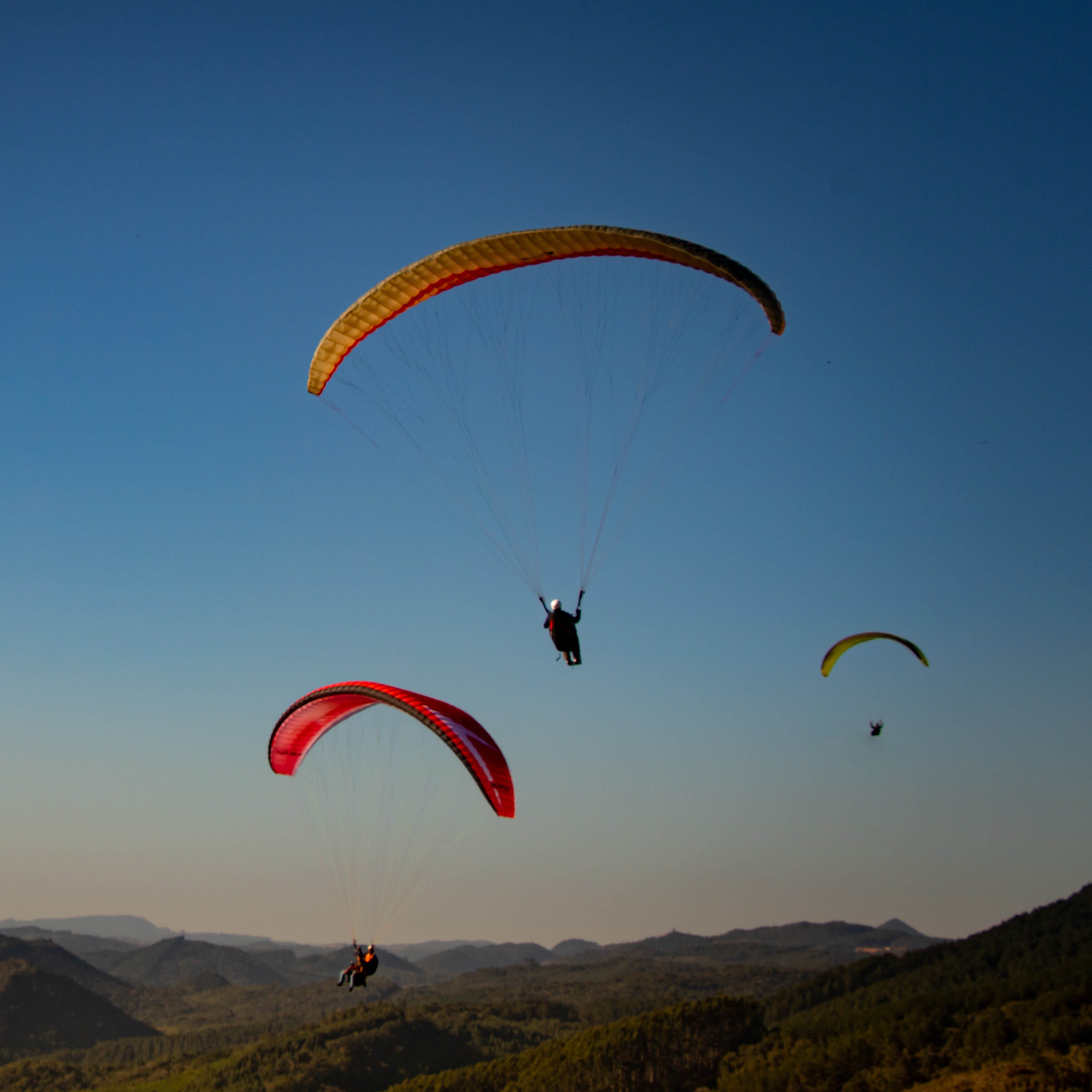 5 Dicas Essenciais para Iniciantes no Parapente
Como Escolher o Equipamento Certo para Parapente
Entendendo as Condições Climáticas para um Voo Seguro
A Importância do Ground Handling no Parapente
Onde Encontrar Escolas de Parapente Credenciadas no Brasil