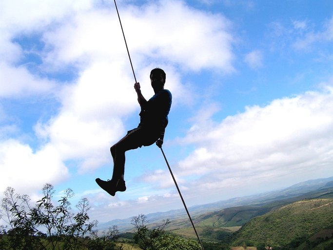 Melhores Locais para Praticar Rapel no Brasil