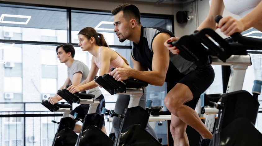 Guia Completo de Nutrição Pré e Pós-Treino de Spinning