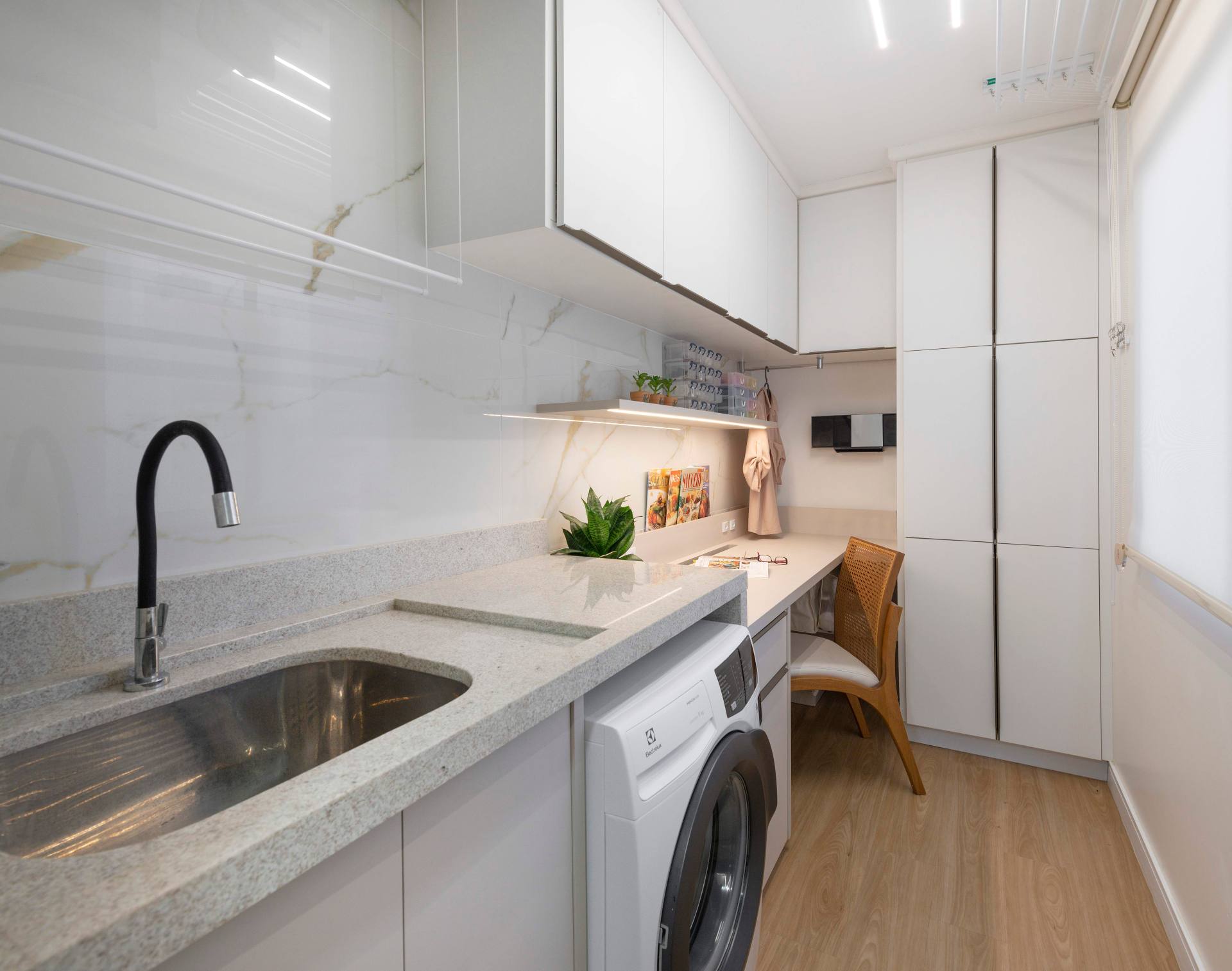 Lavanderia Organizada: Truques para Ganhar Espaço e Tempo