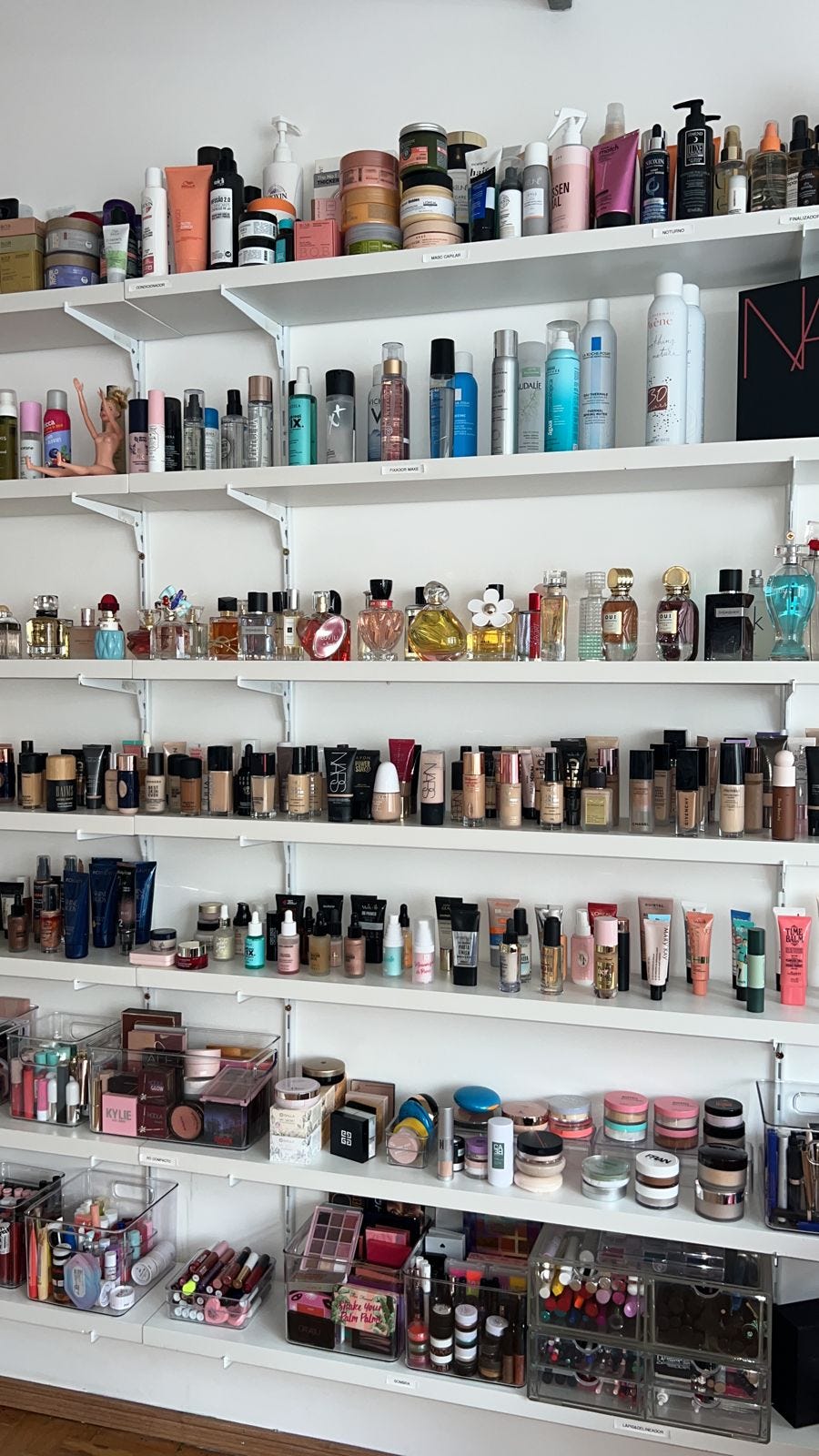 5 Maneiras Criativas de Organizar sua Coleção de Batons