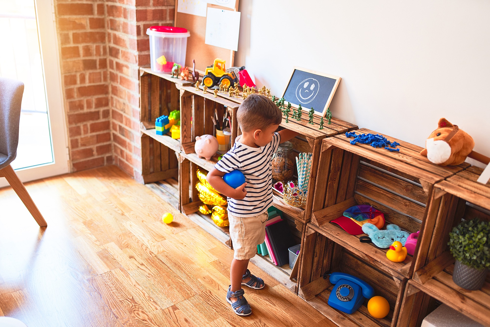 dicas para organizar brinquedos na sala