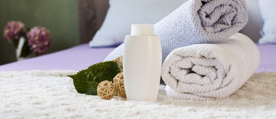 Decoração de Banheiros Pequenos: Onde Guardar Suas Toalhas com Estilo